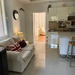 La Petite Maison