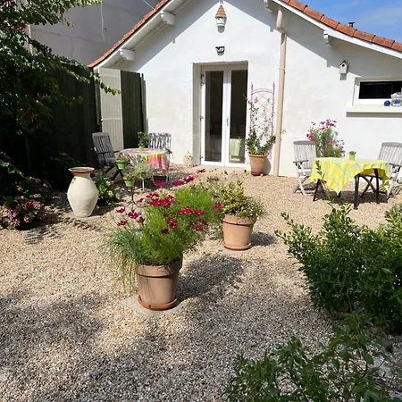 Apartment La Petite Maison Corme-Ecluse