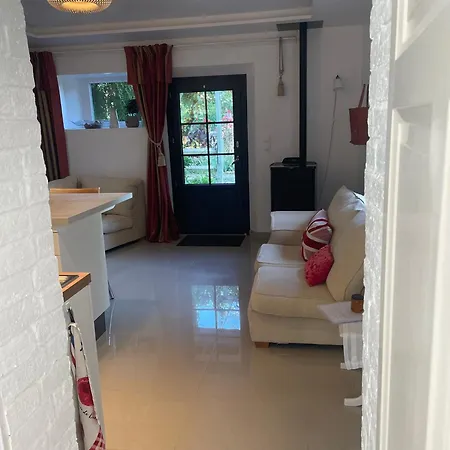 La Petite Maison Apartment *